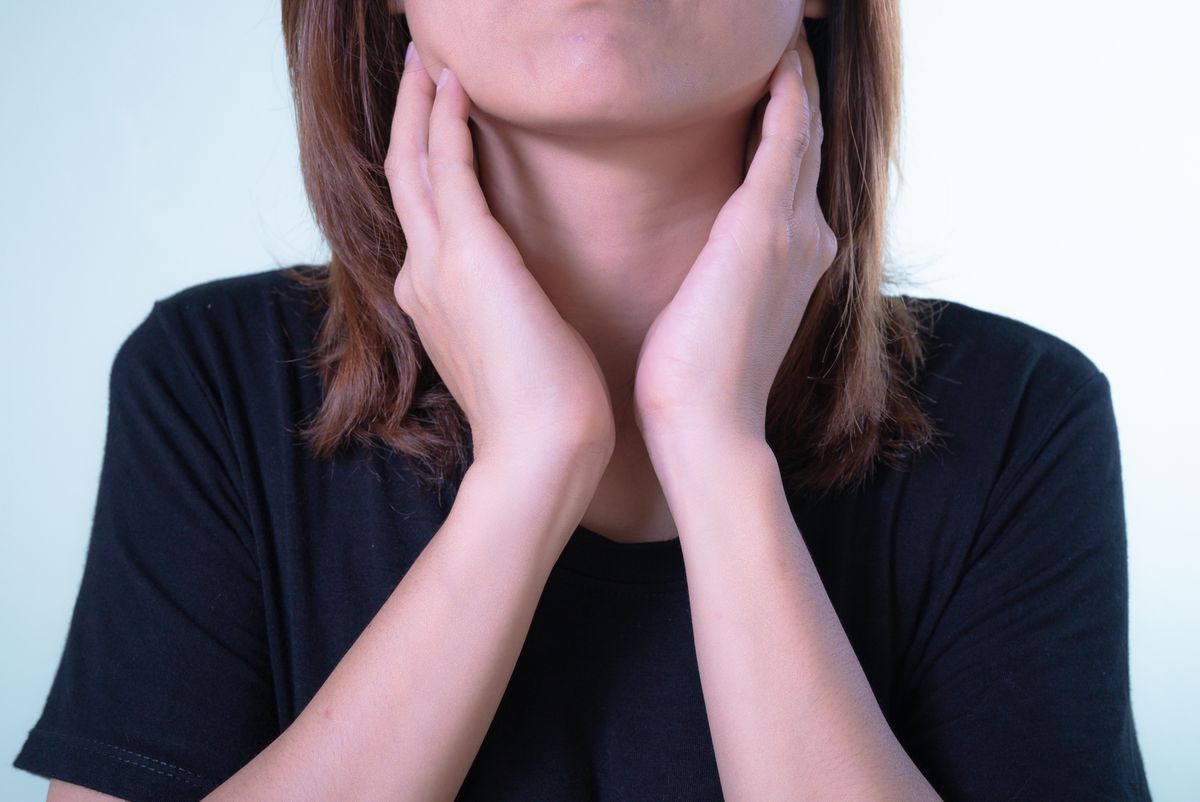 Silent Symptoms of Thyroid Dysfunction You Should Never Ignore illustration 1