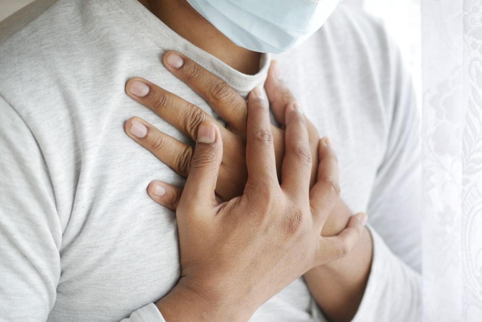 Sudden Chest Pressure Symptoms When to Seek Emergency Care illustration 3