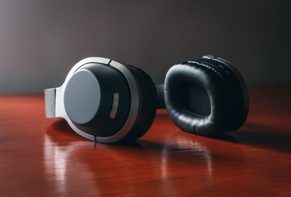 Best Budget Noise Cancelling Headphones for 3