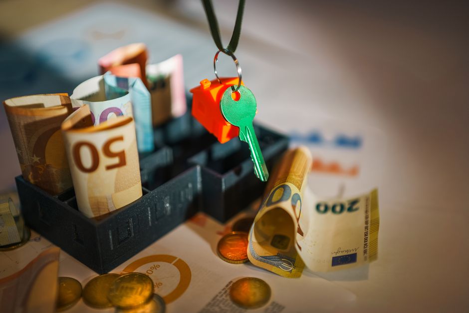 Savings vs money market — photo 2