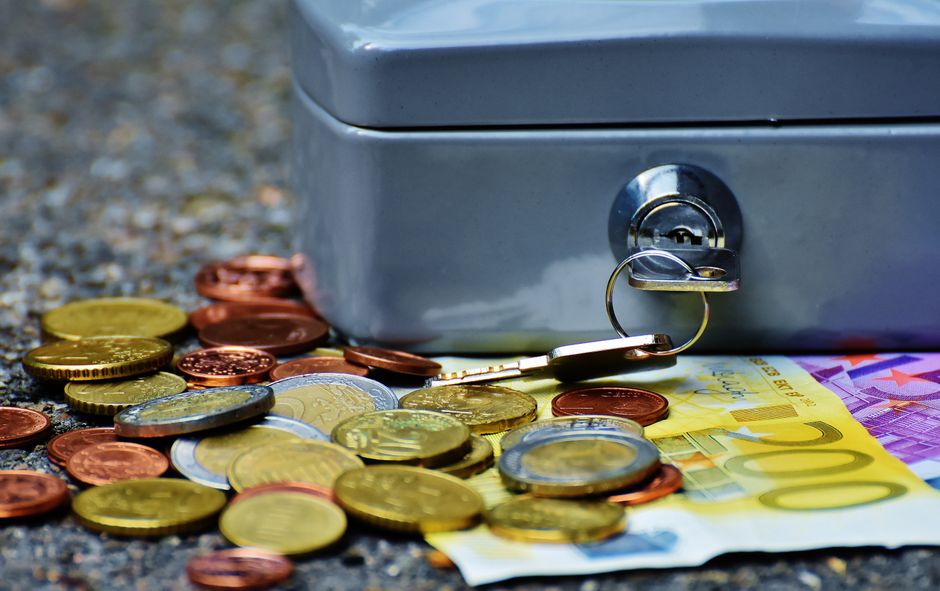 High Yield Savings vs Index Funds  Keys to Building Wealth in detail 12
