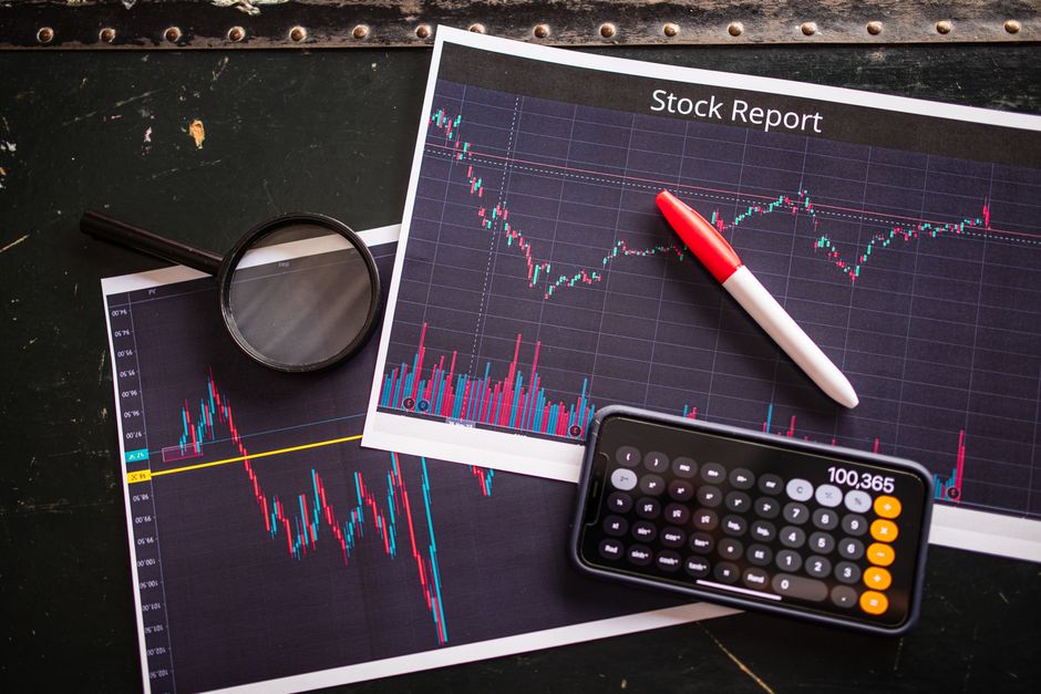 How to Invest in AI Stocks in July  A Pro Strategy 9