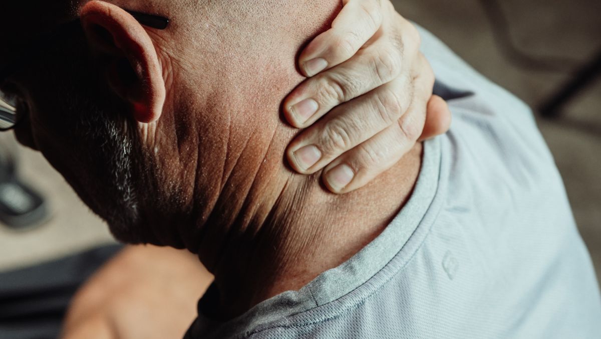 Signs Persistent Fatigue and Joint Pain Mean Its Time to See a Doctor illustration 1