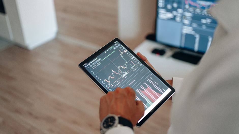 Proven Ways to Invest in Sports Betting Technology Stocks in 8