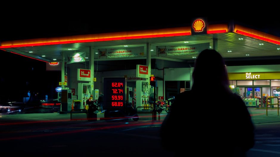 Will Trumps Venezuelan Oil Policy Spike Gas Prices in 8